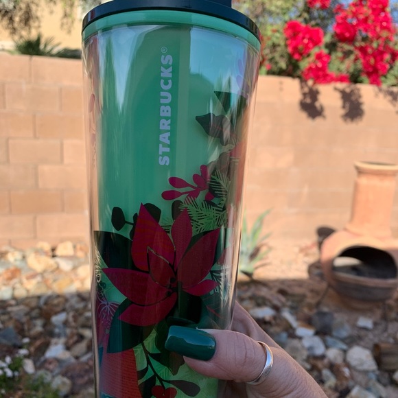 Starbucks Holiday 2021 Poinsettia 24 oz Cold Cup - Picture 4 of 5